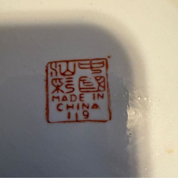 Mid-century hexagonal Imari-style lidded jars - Picture 7 of 7